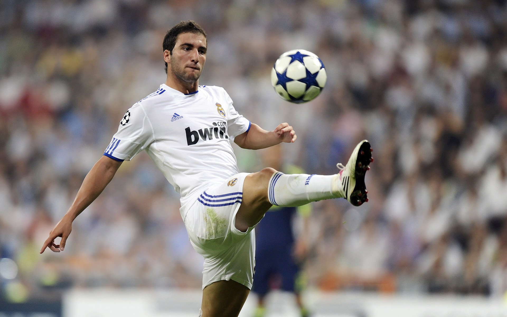 亚历山大砍下30分,哈滕表现抢眼,雷霆大胜国王,亚历山大集锦